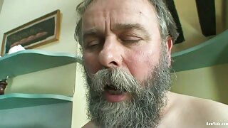 Buxom میلے بالوں وال ...